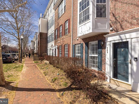 3rd image of 265 Cameron Station Blvd