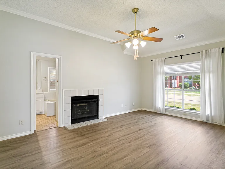 805 Stone Trail Dr — Photo 8