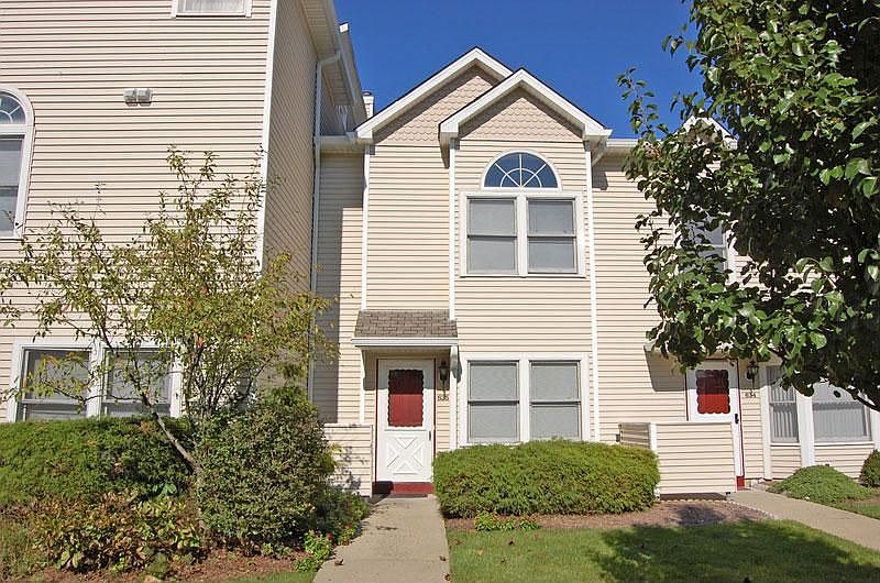 2nd image of 635 Colby Ct