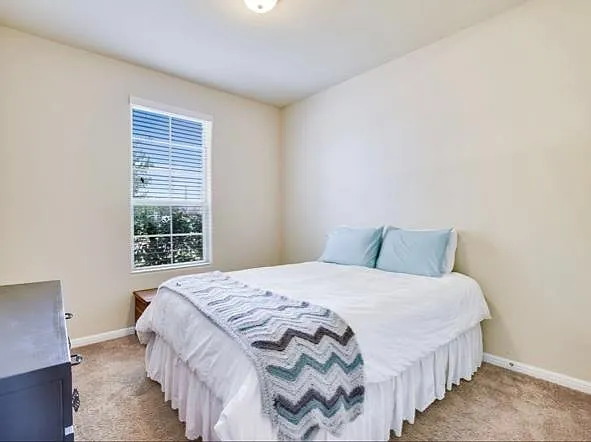185 Camden Cv — Photo 15