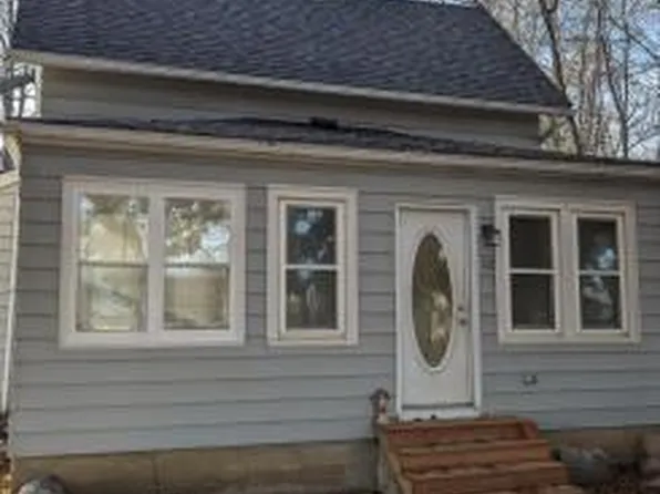 112 S 2nd St, Kiester, MN 56051