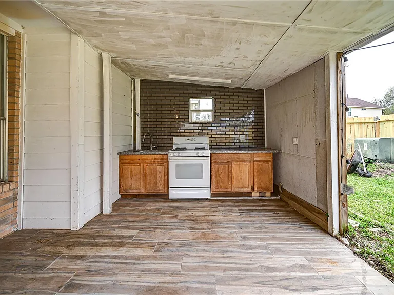 11906 Dinosaur Valley Dr — Photo 49