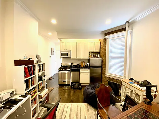 Rented by Douglas Elliman | media 11