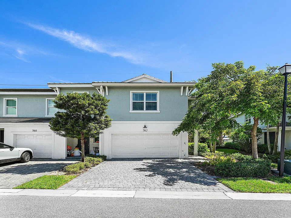 562 Parsons Way