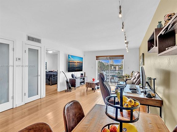 2nd image of 1236 Alton Rd APT 402