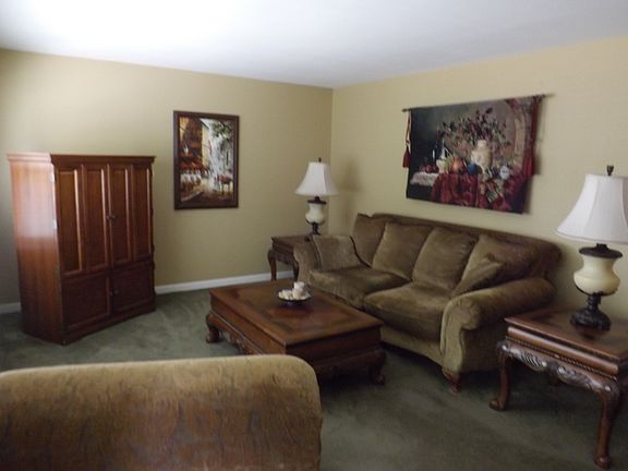 3rd image of 239 Abbott Ave