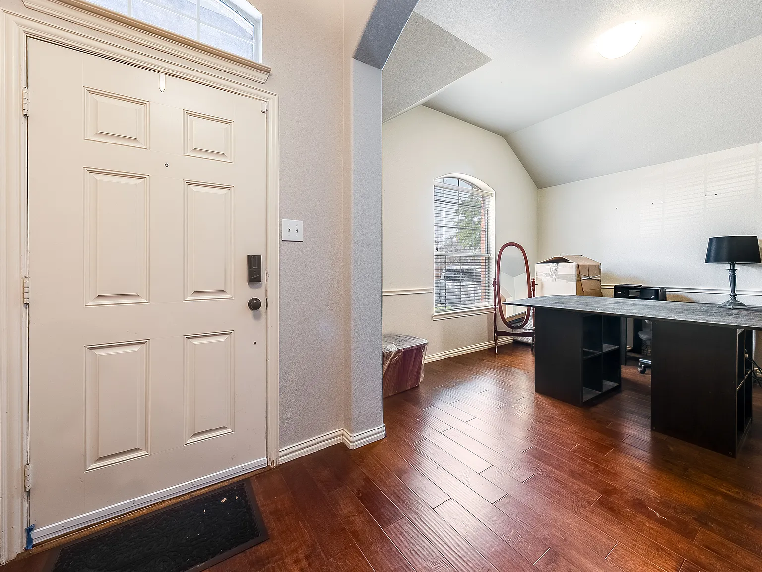 3 bed, 1864 sqft, $2,350 — Photo 4