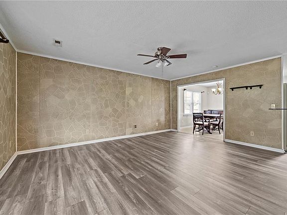 5th image of 3400 Dickerson Ln