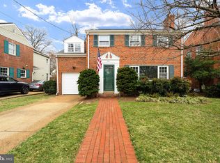 2604 Cameron Mills Rd, Alexandria, VA 22302