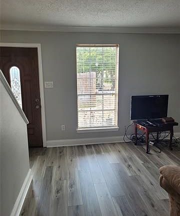 4th image of 1617 Newport Pl #26