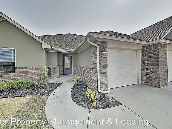 2nd image of 8708 SW 65th St