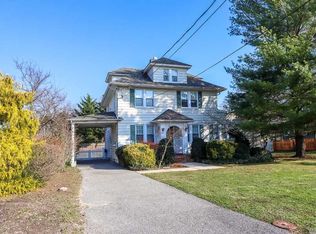 29 Community Rd, Bay Shore, NY 11706