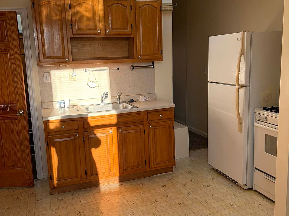 1st image of 459 17th St #3
