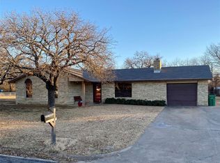 143 Dennis St, Jacksboro, TX 76458