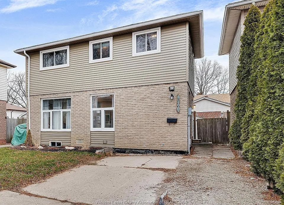 9260 Arncliffe Ct