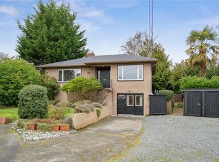 2180 Cranleigh Pl, Oak Bay, BC V8R 2E1