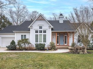 3 Schoolhouse Dr, Medford, NJ 08055