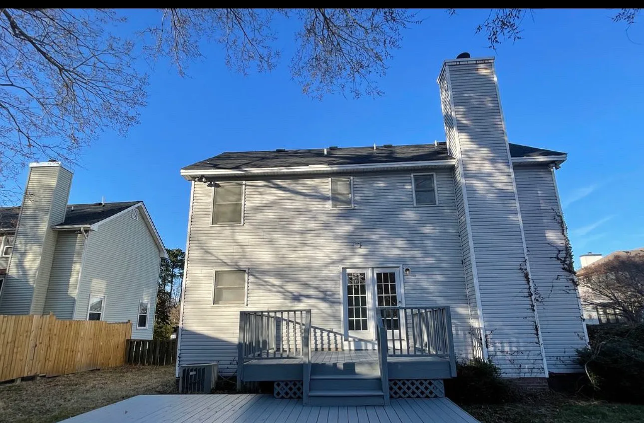 4 bed, 1809 sqft, $2,800 — Photo 2