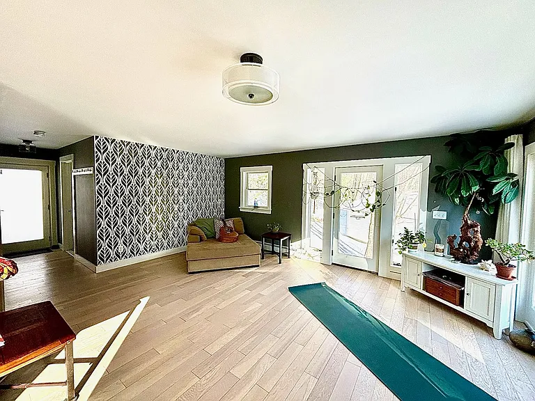391 Canton Rd — Photo 8