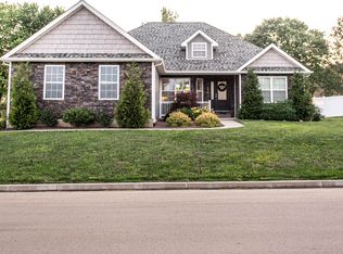 1559 Coyote, Farmington, MO 63640