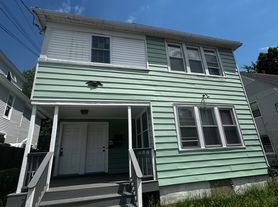 744 E Park St, Bridgeport, CT