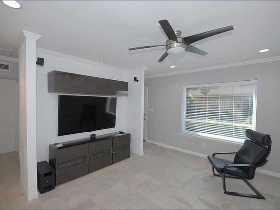 3rd image of 273 Maricopa Dr