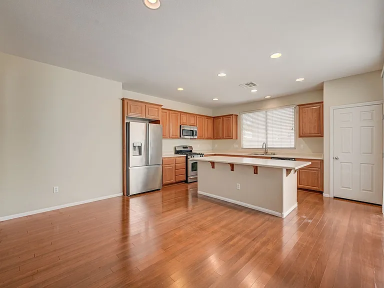 4421 Desert Home Ave — Photo 17