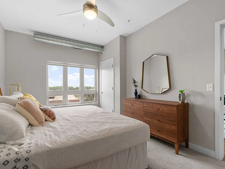 Overlook - 1 Bed / 1 Bath - 726 Sq.Ft.
