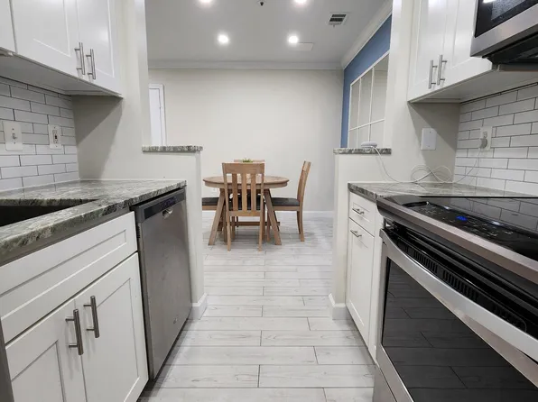 255 S Pickett St, Alexandria, VA