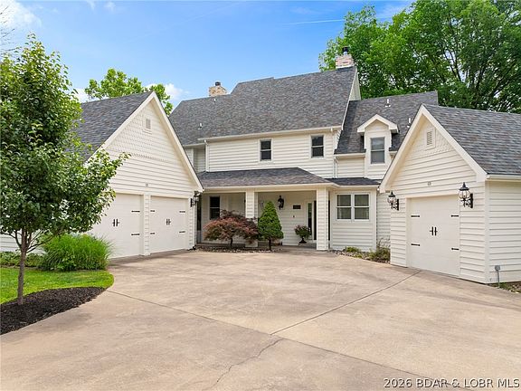 2nd image of 7 Lost Spike Ct