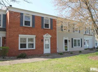 3544 N Sandia Dr, Peoria, IL 61604