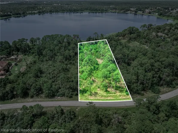 3025 Hawks Landing Cir, Sebring, FL 33875