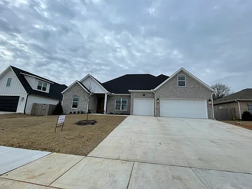 5739 Lavender Ave Photo 1