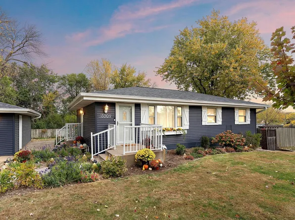 13309 Glendale Ln, Savage, MN 55378