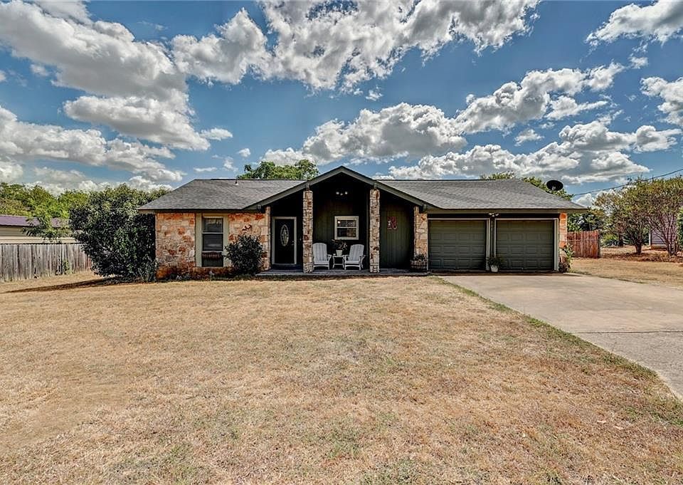 1st image of 302 Fawnfield Dr