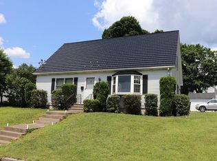 2 Hunnewell Rd, Worcester, MA 01606