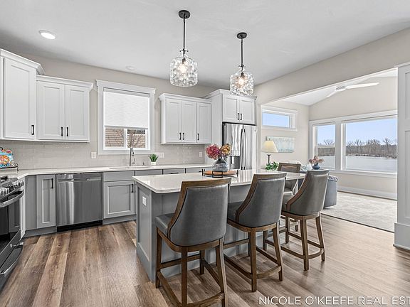 5th image of 5550 Preserve Ct NE Unit 84