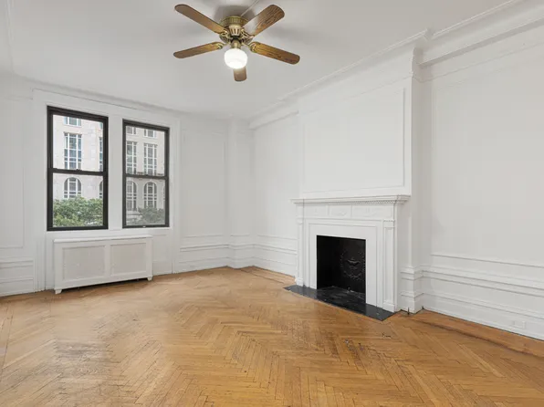 255 West 84th Street image 2 of 31