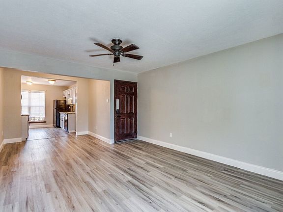 3rd image of 529 W Lookout Dr APT 226