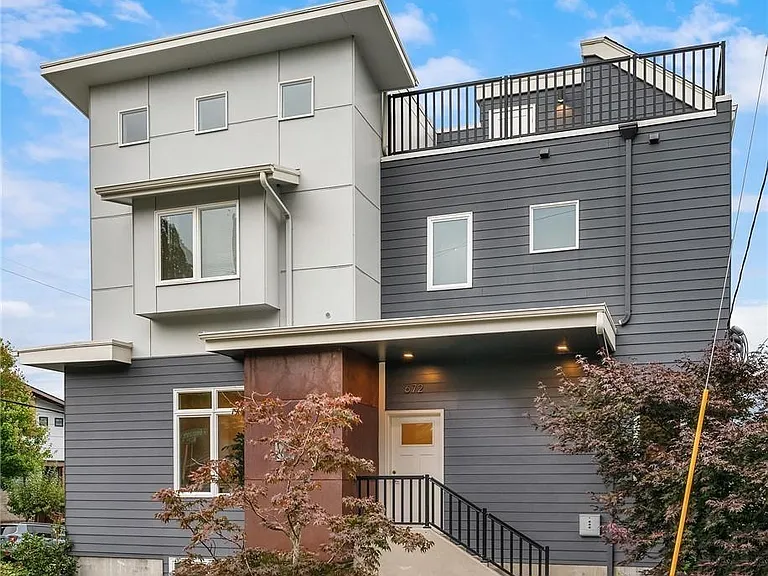 672 W Emerson St — Photo 3