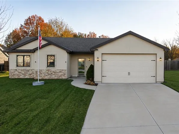 3023 N 157th St, Basehor, KS 66007