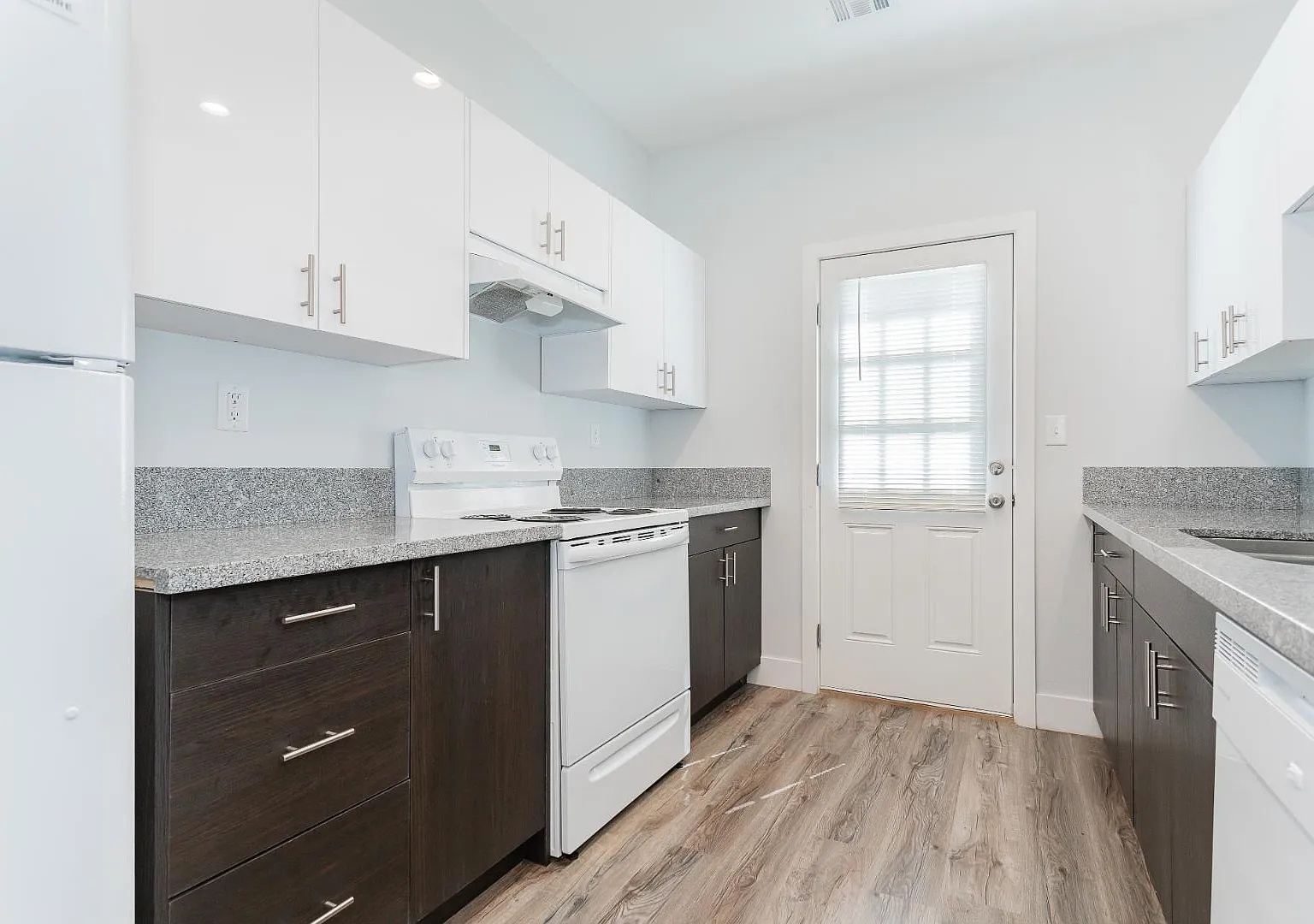 2 bed, 991 sqft, $1,249 — Photo 4