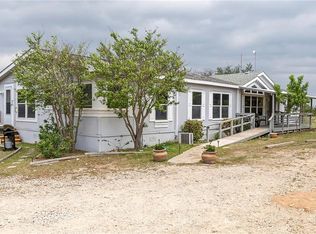 167 Creekview Dr, Johnson City, TX 78636