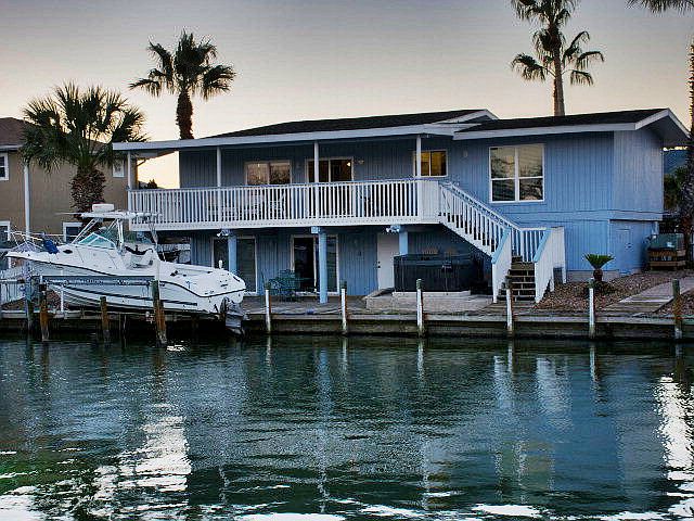 1st image of 15 Pelican Dr