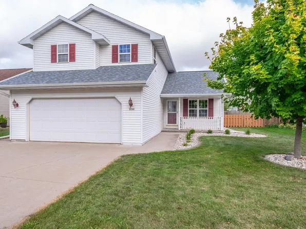 2764 Clover St, Oshkosh, WI 54901