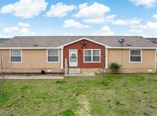 155 County Road 15190, Blossom, TX 75416