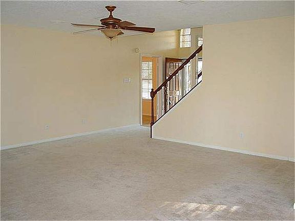 4th image of 623 Green Belt Dr