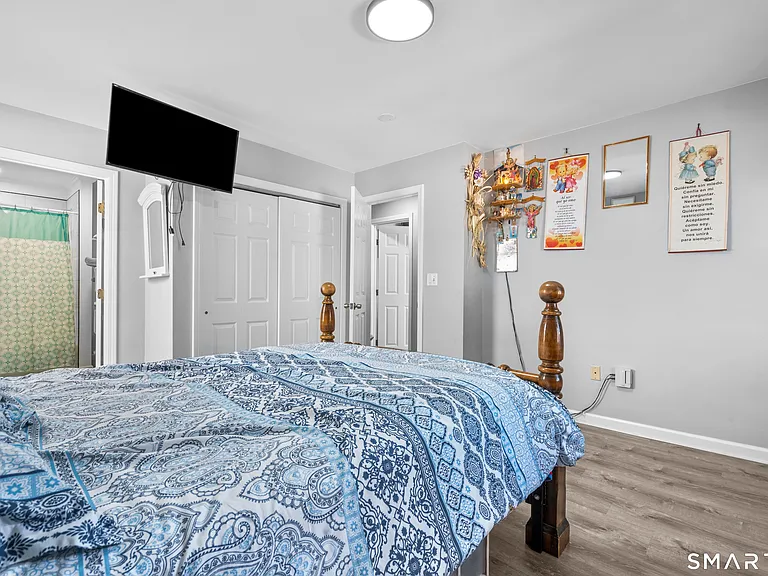 21 Hinman St #1 — Photo 6
