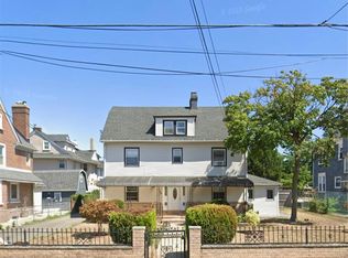 1152 Neilson St, Far Rockaway, NY 11691