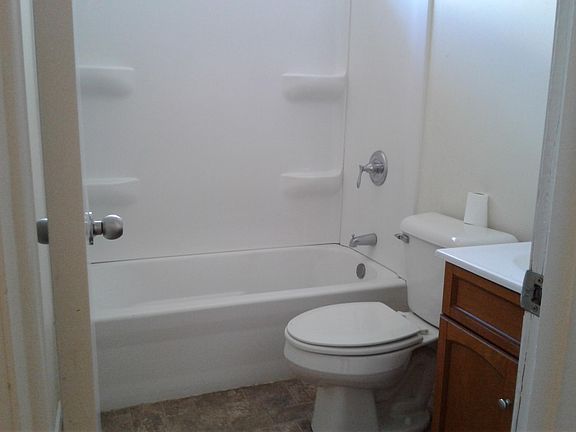 2nd image of 3209 Messanie St